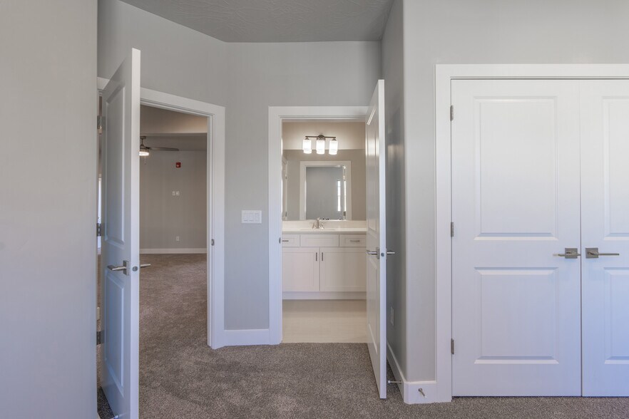 More Photos Of 278 2020 w, Hurricane Specialty For Sale