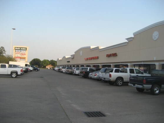 Primary Photo Of 1408 S Front St, Bellville Storefront For Lease