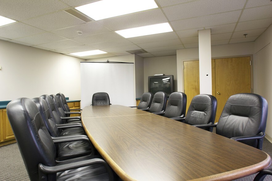 More Photos Of 1000 Executive Parkway Dr, Creve Coeur Office For Lease