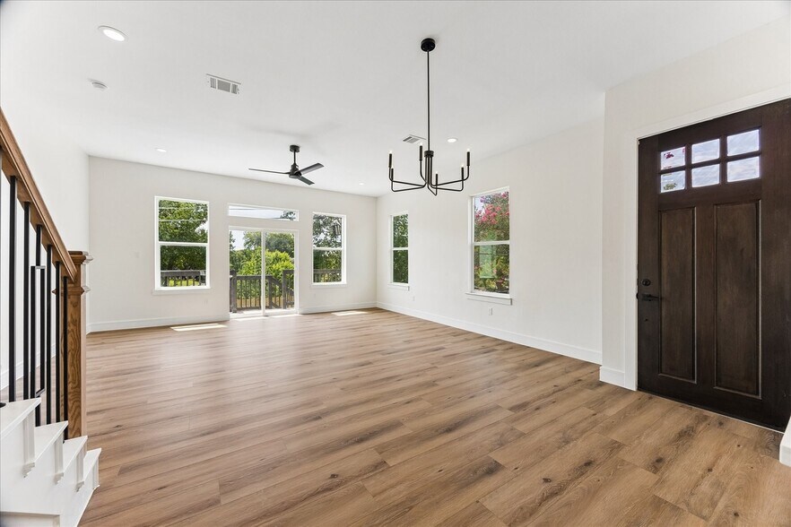 More Photos Of 5106 Ricky St, Houston Specialty For Sale