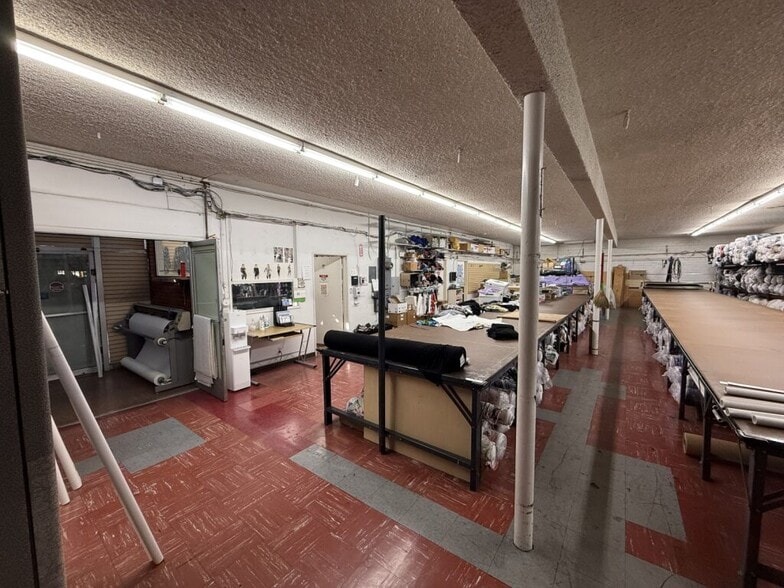 More Photos Of 965 Venice Blvd, Los Angeles Warehouse For Lease