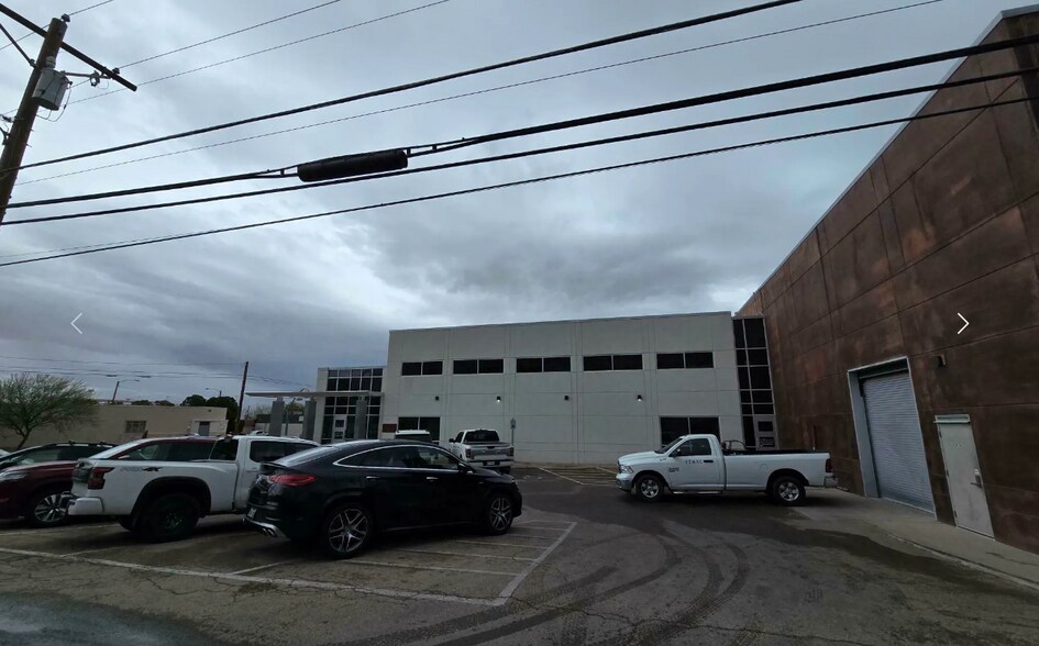 More Photos Of 1919 E Rio Grande Ave, El Paso Office For Sale