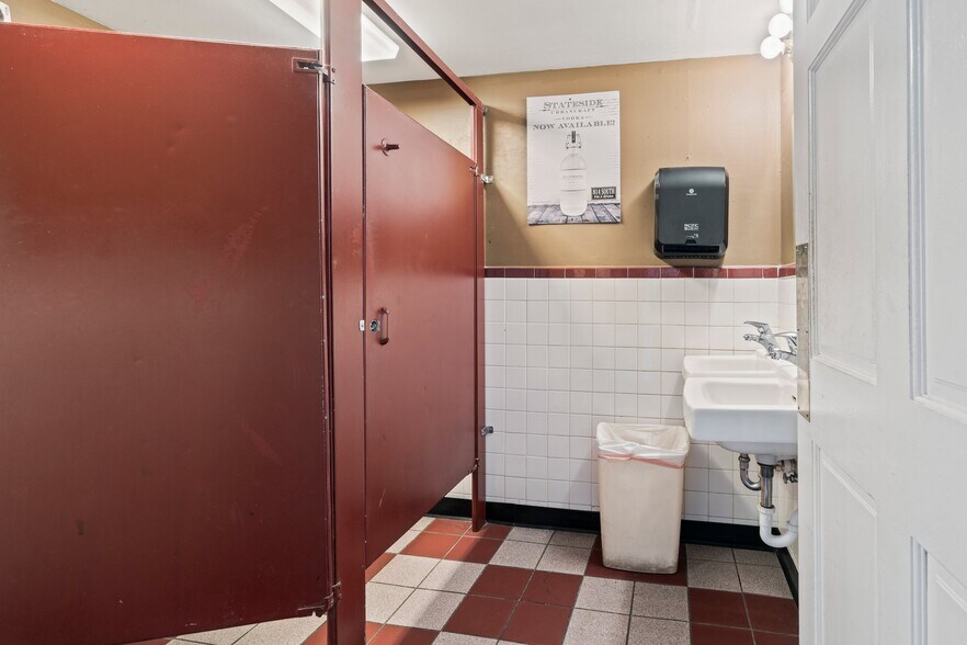 More Photos Of 814 S White Horse Pike, Somerdale Restaurant For Sale