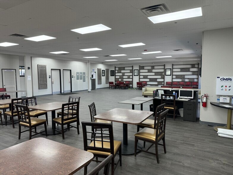 More Photos Of 860 E Twain Ave, Las Vegas Unknown For Lease