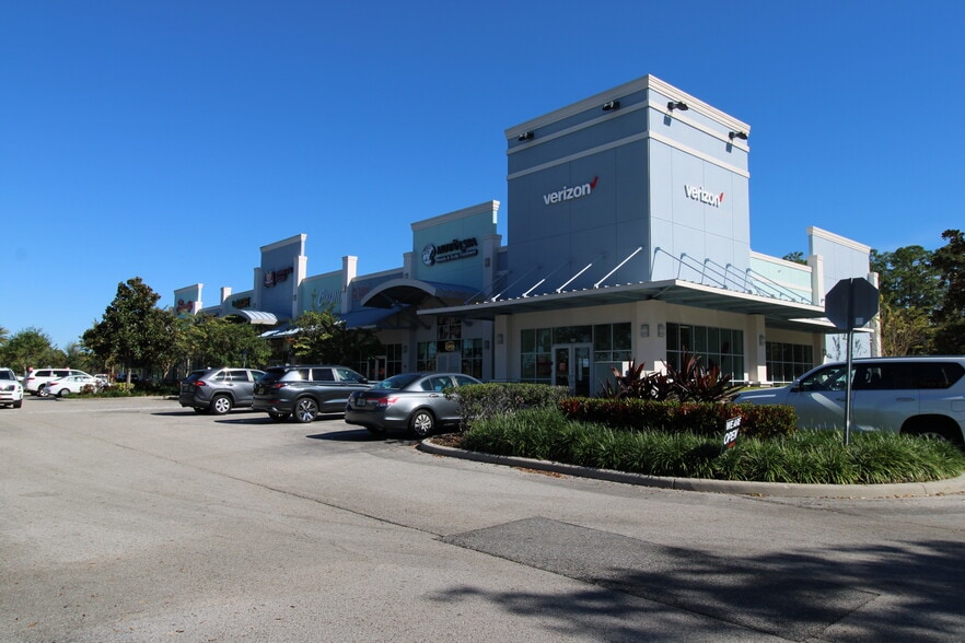 More Photos Of Vineland Ave, Orlando Unknown For Lease
