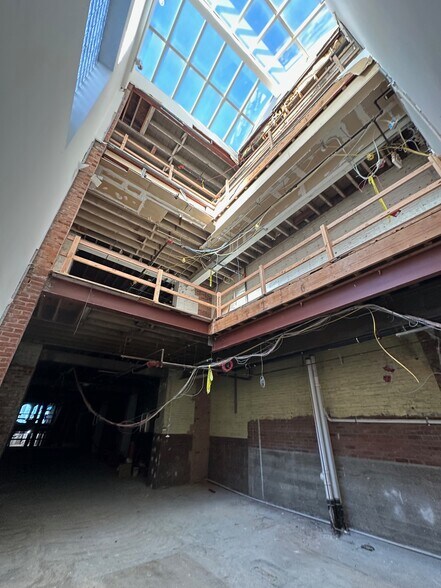 More Photos Of 258 Atlantic St, Stamford Office For Sale