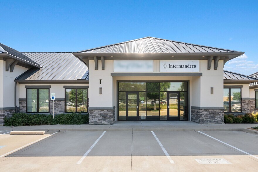 More Photos Of 1312 W Exchange Pky, Allen Medical For Lease