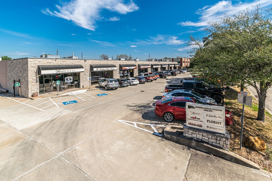 More Photos Of 16522-16536 Park Row, Houston Light Distribution For Lease