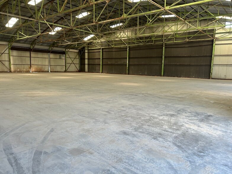 More Photos Of 3745 County Road 997, McKinney Warehouse For Lease