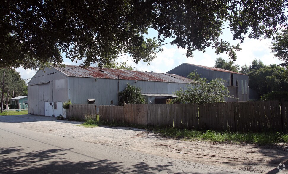 More Photos Of 5115 N 47th St, Tampa Industrial For Sale