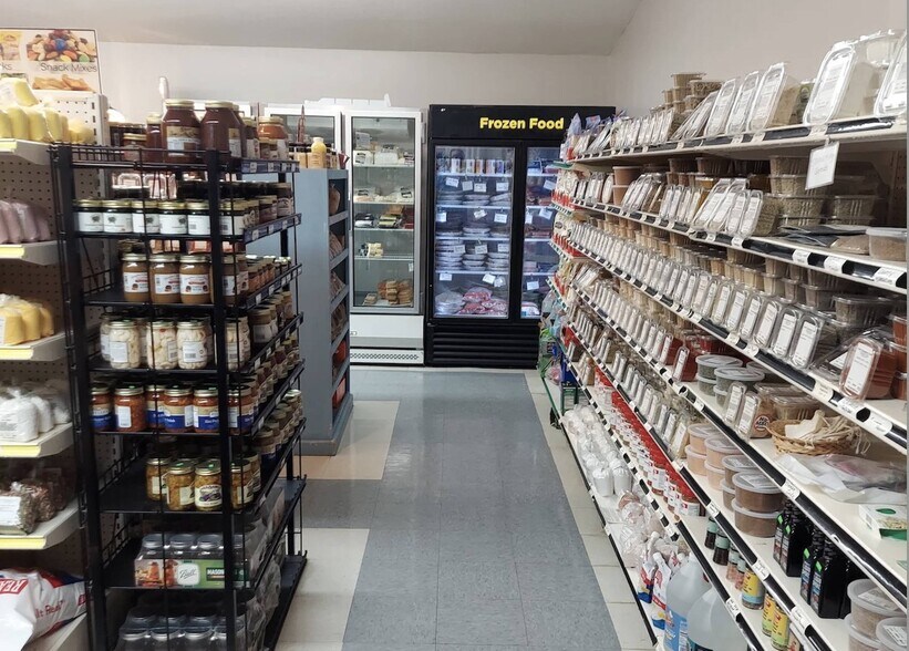 More Photos Of 3555 Summertown Hwy, Summertown General Retail For Sale