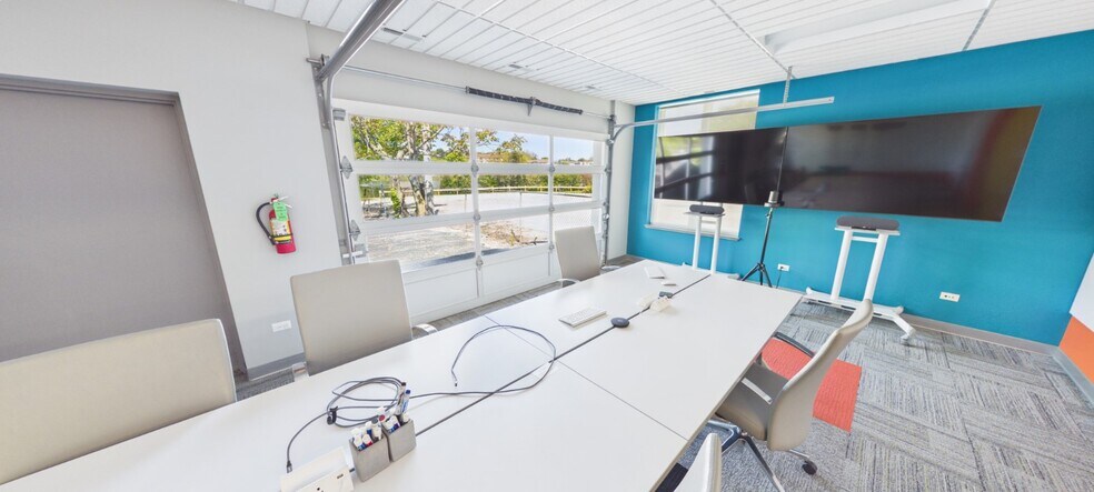More Photos Of 34 N Bennett St, Geneva Office For Lease
