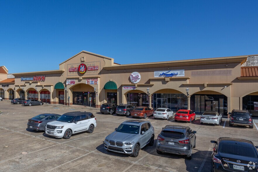More Photos Of 8050 Westheimer Rd, Houston Storefront For Sale