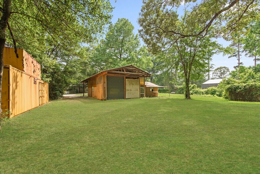 More Photos Of 18222 W FM 1097 Rd, Montgomery Flex For Lease