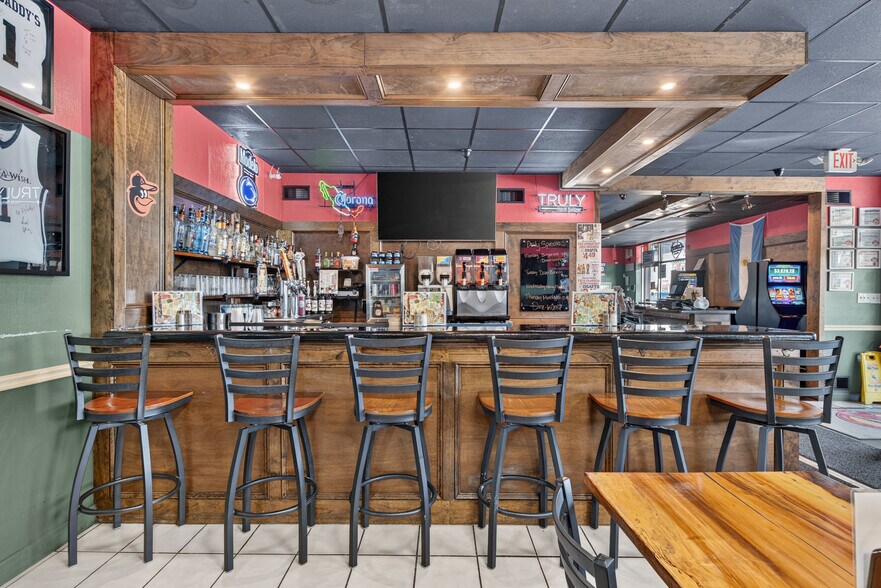 More Photos Of 204 Cumberland St, Lebanon Restaurant For Sale