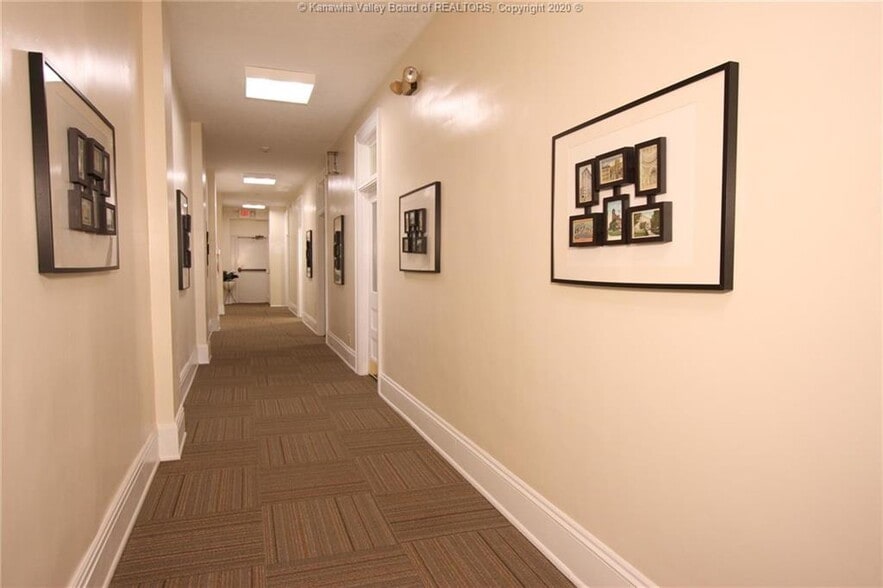 More Photos Of 716 Lee St E, Charleston Storefront Retail Residential For Sale