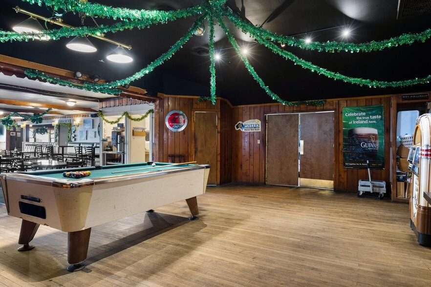 More Photos Of , Beaver Island General Retail For Sale