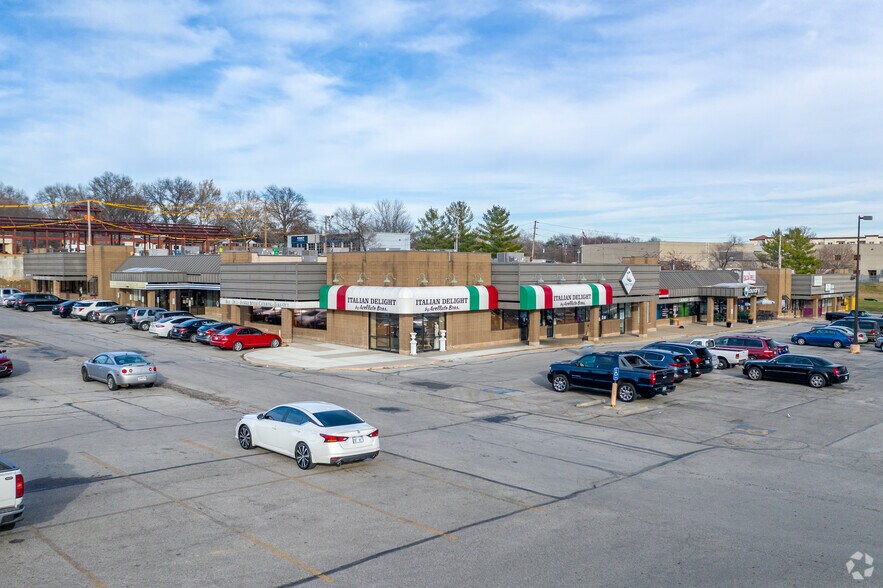 More Photos Of 6500-6620 Martway St, Mission Unknown For Lease