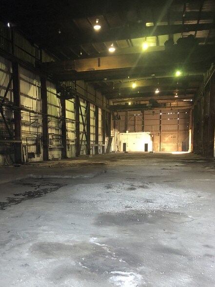 More Photos Of 1152 Elm St, Grafton Manufacturing For Sale