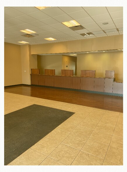 More Photos Of 1477 E Osceola Pky, Kissimmee Bank For Lease