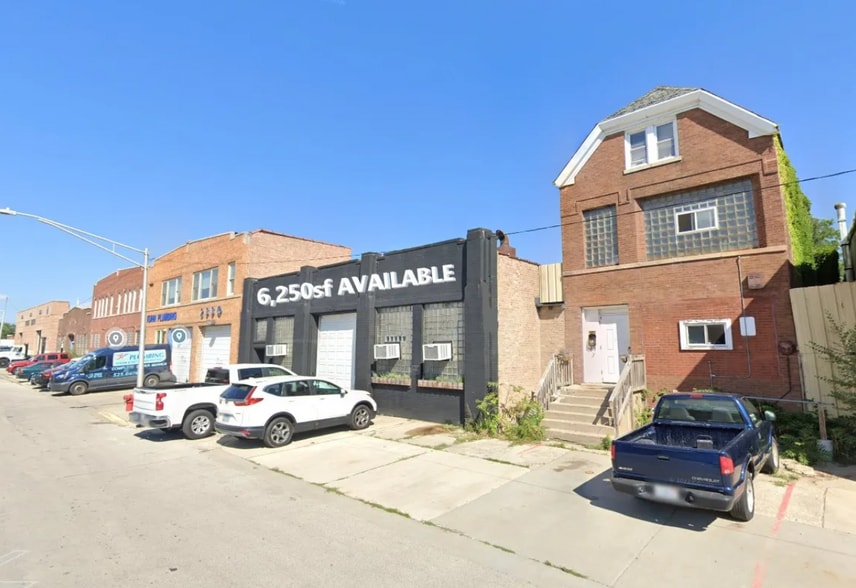 Primary Photo Of 2328 W Nelson St, Chicago Warehouse For Lease