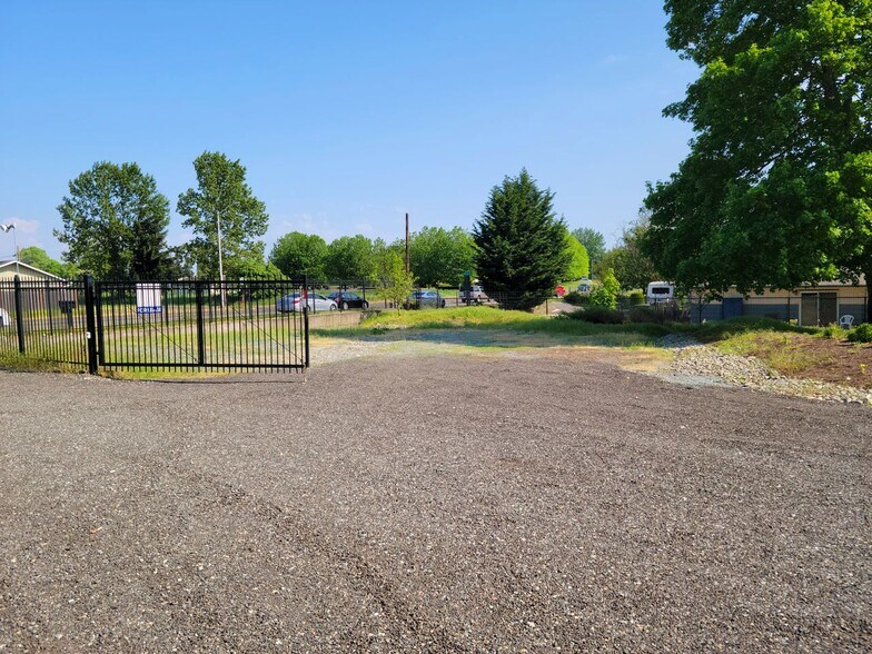 More Photos Of 12160 Spanaway Loop Rd S, Tacoma Contractor Storage Yard For Lease