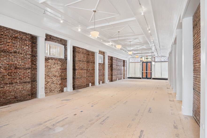 More Photos Of 438 King St, Charleston Office For Lease