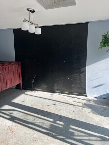 More Photos Of 230 S Main St, Yazoo City General Retail For Sale