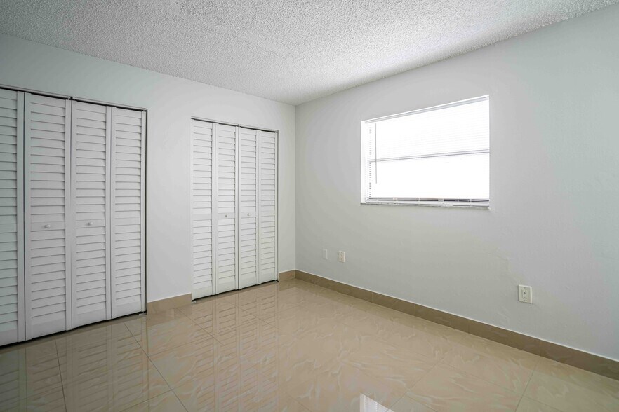 More Photos Of 2011 Bay Dr, Miami Beach Apartments For Sale
