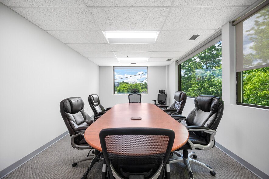 More Photos Of 55 Accord Park Dr, Rockland Office For Sale
