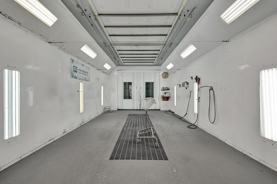 More Photos Of 121 SE 1st Ave, Dania Beach Auto Repair For Lease