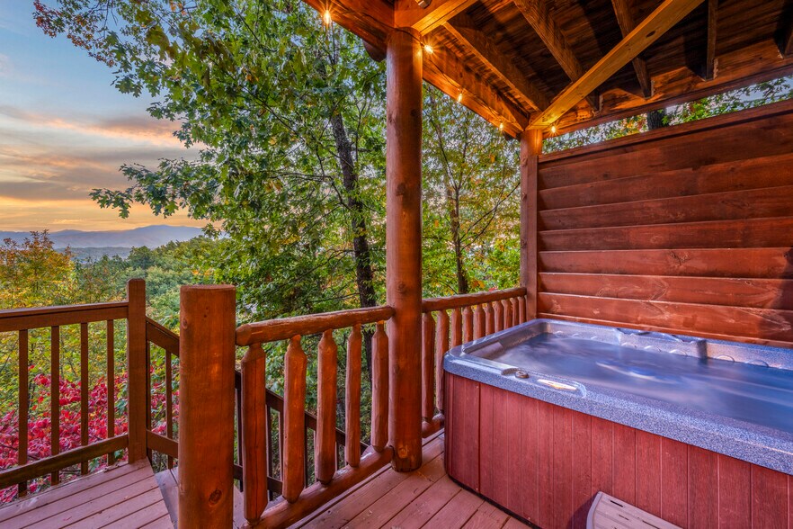 More Photos Of 1960 Blackthorn Trl, Sevierville Specialty For Sale