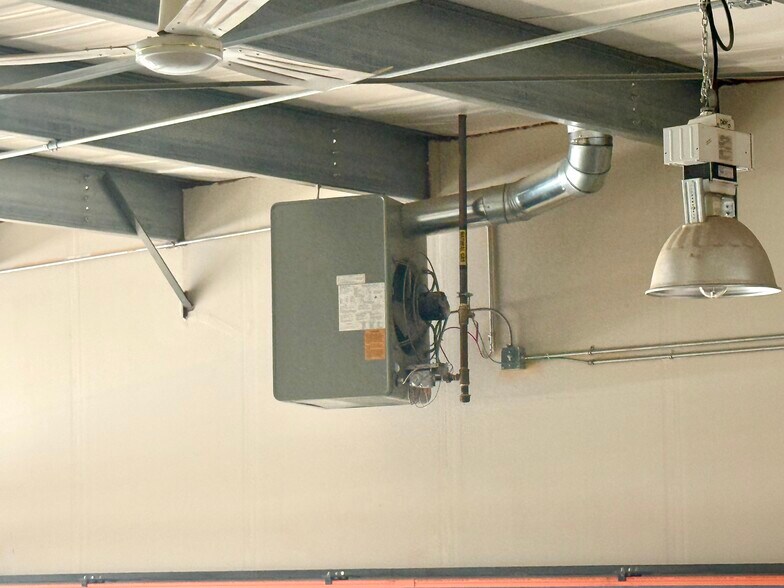 More Photos Of 4351 104th Ave SE, Calgary Warehouse For Sale