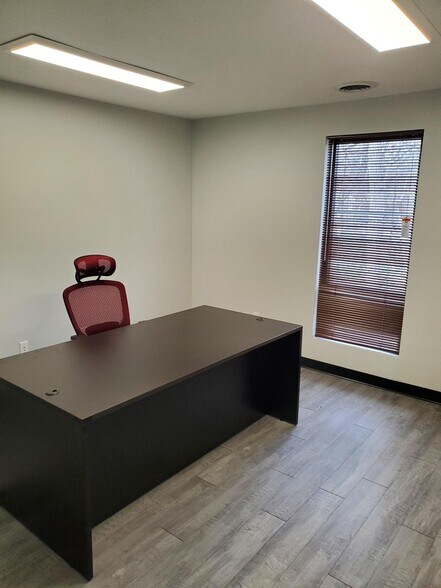 More Photos Of 132 Central St, Foxborough Medical For Lease