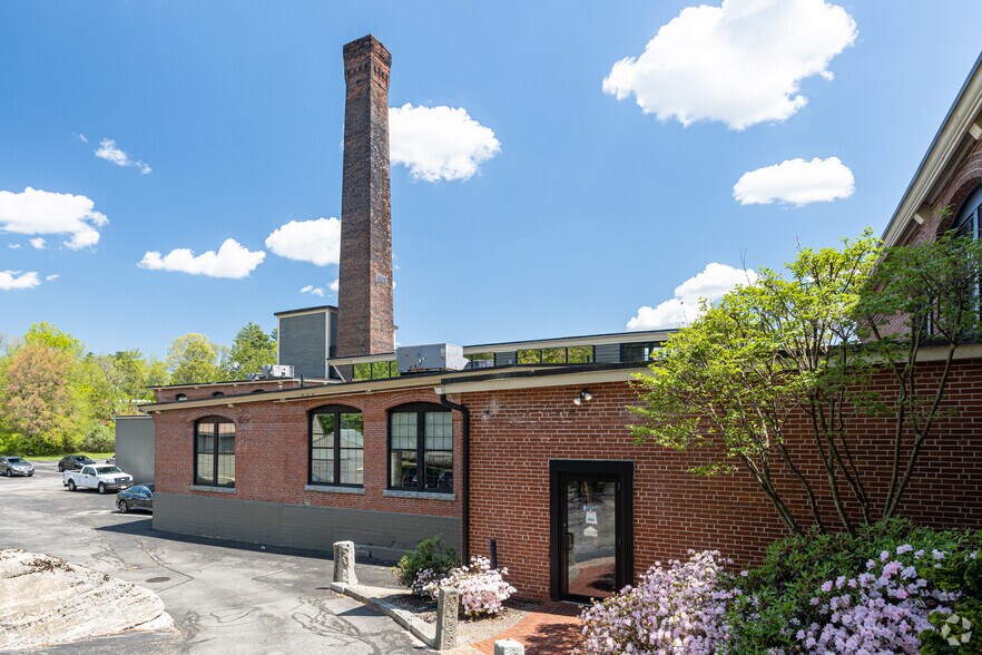 More Photos Of 31 Hayward St, Franklin Industrial For Lease