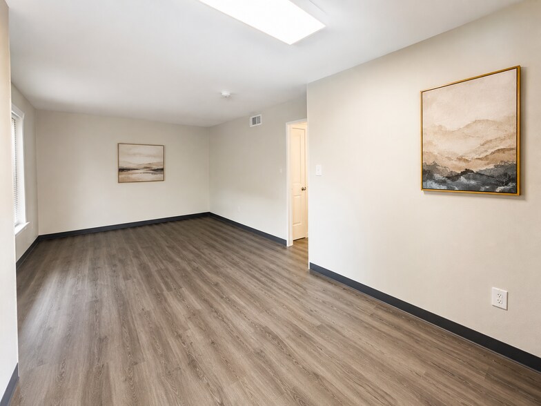 More Photos Of 5128 Pine Ave, Pasadena Assisted Living For Sale