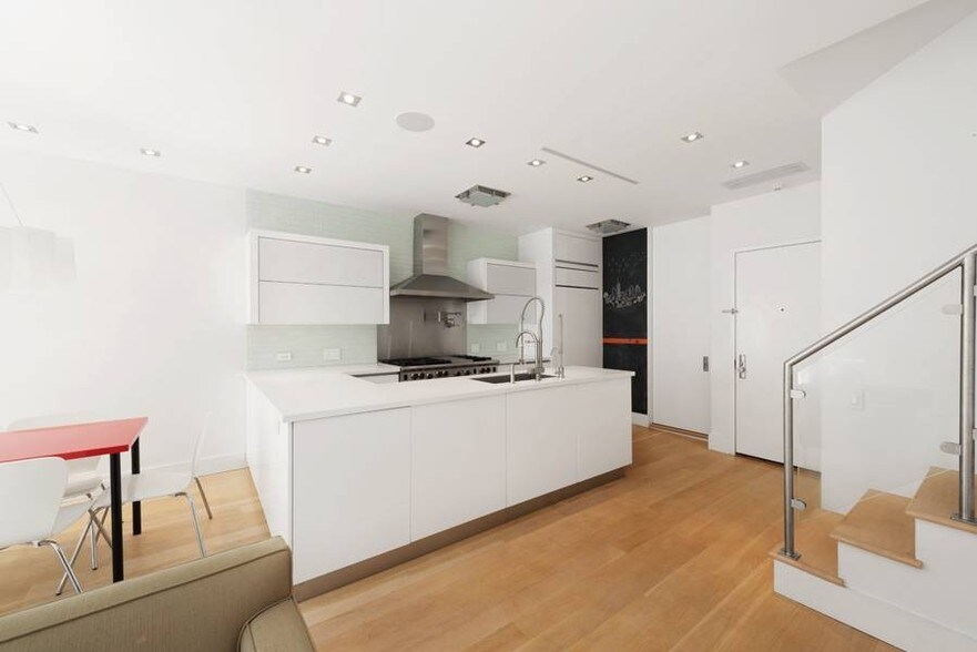 More Photos Of 321 E 84th St, New York Apartments For Sale