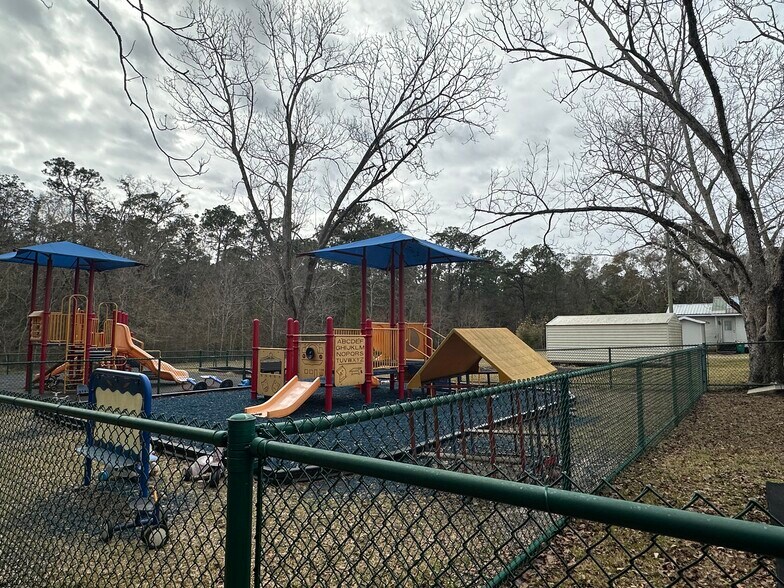 More Photos Of 7041 Kiln Delisle Rd, Pass Christian Daycare Center For Sale