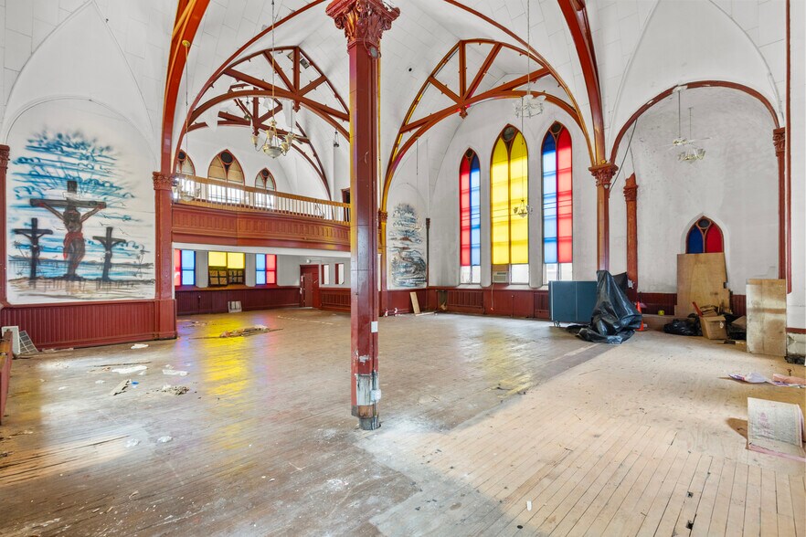 More Photos Of 124-140 W Garfield Ave, Milwaukee Religious Facility For Sale