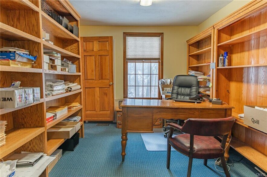 More Photos Of 233 Cedar St, Oneida Office For Sale