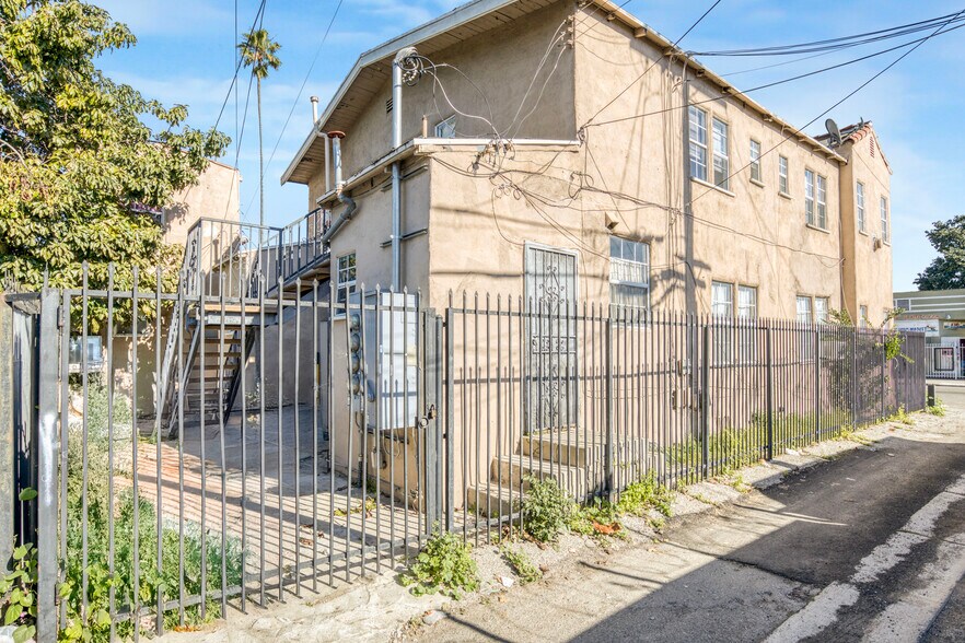 More Photos Of 838 E 43rd St, Los Angeles Apartments For Sale