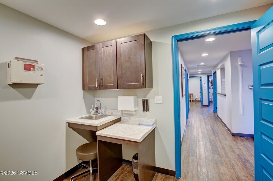 More Photos Of 121 Jpm Rd, Lewisburg Medical For Sale