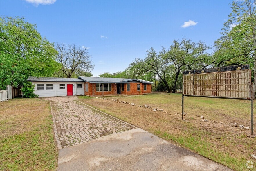 Primary Photo Of 10205 Old Manchaca Rd, Austin Flex For Lease