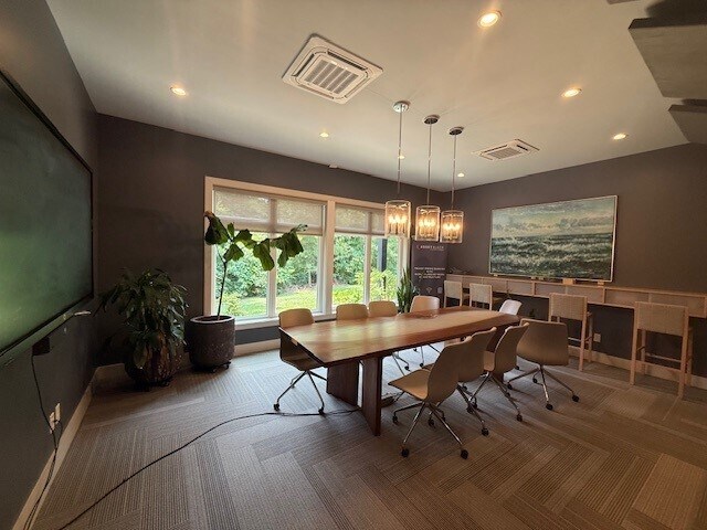 More Photos Of 109 Bryan Woods Rd, Savannah Office Residential For Lease