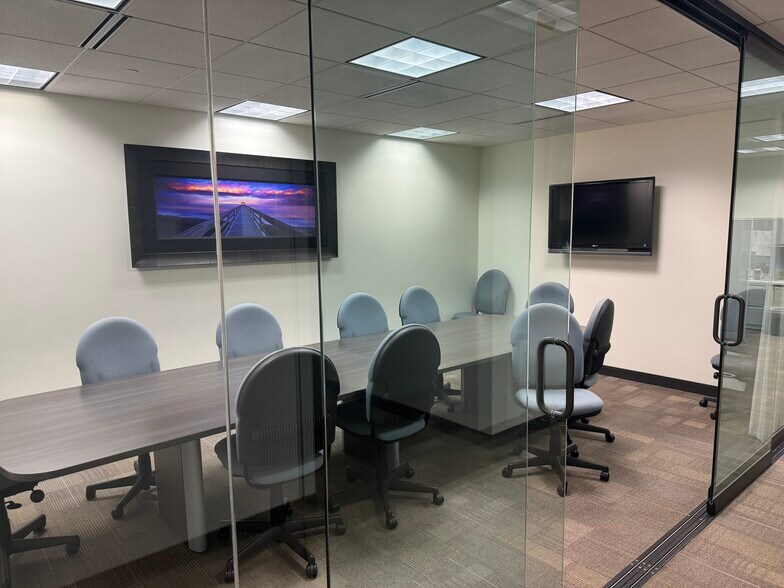 More Photos Of 1100 Alakea St, Honolulu Office For Sale