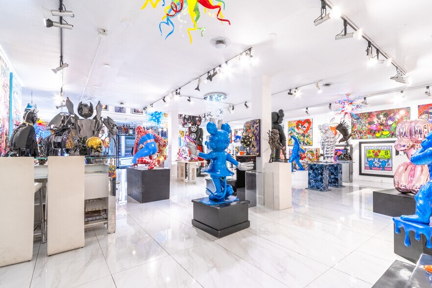 More Photos Of 434-438 Grant Ave, San Francisco Storefront For Lease