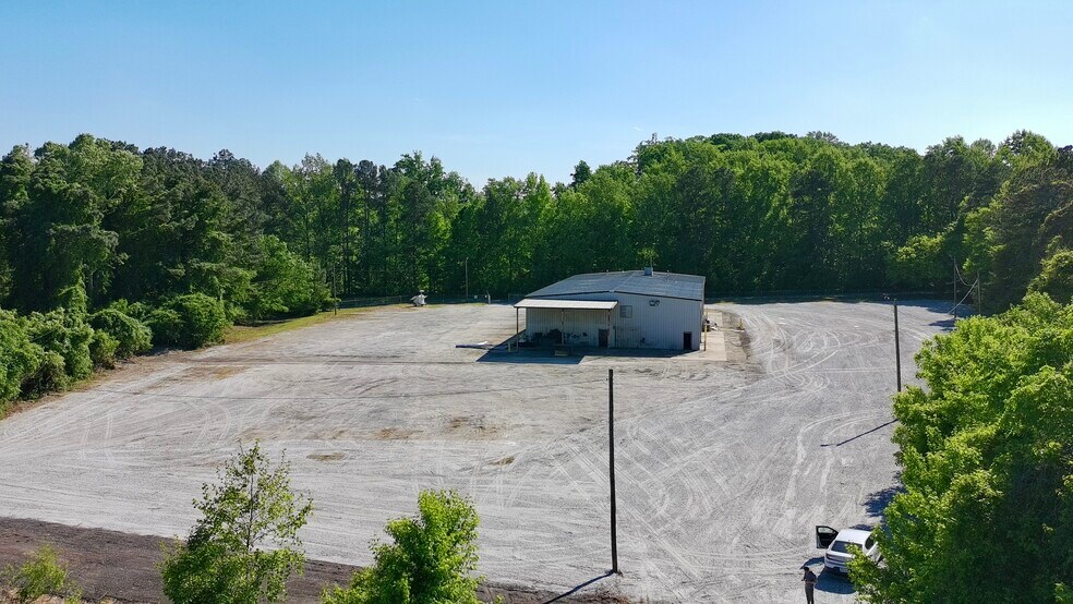 More Photos Of 4490 Bowman Industrial Ct, Conley Service For Lease