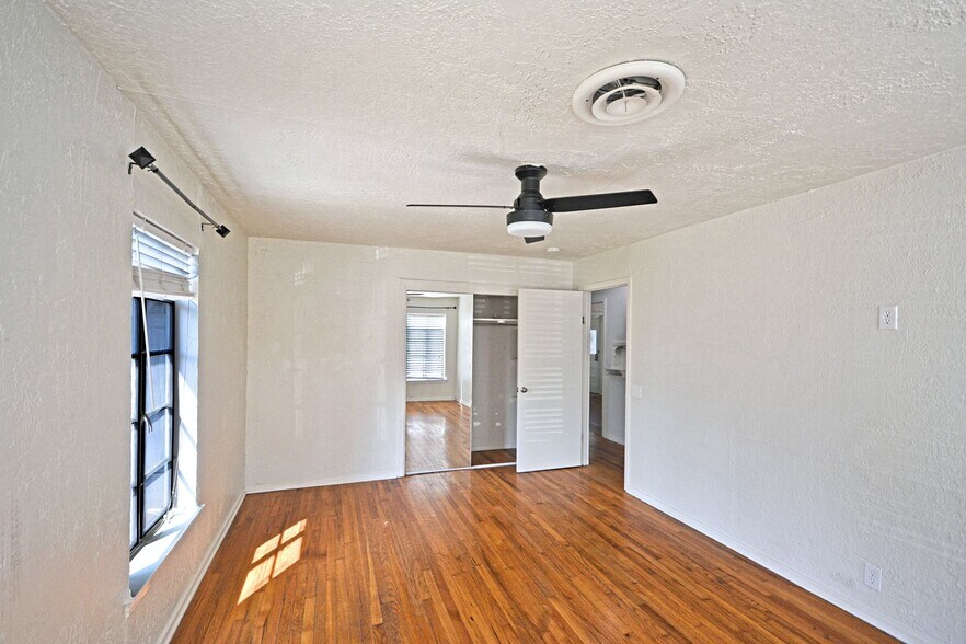 More Photos Of 268 E Mill St, New Braunfels Medical For Lease