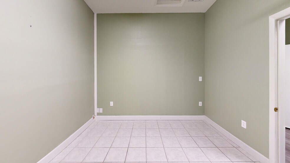 More Photos Of 103301 Overseas Hwy, Key Largo Medical For Sale