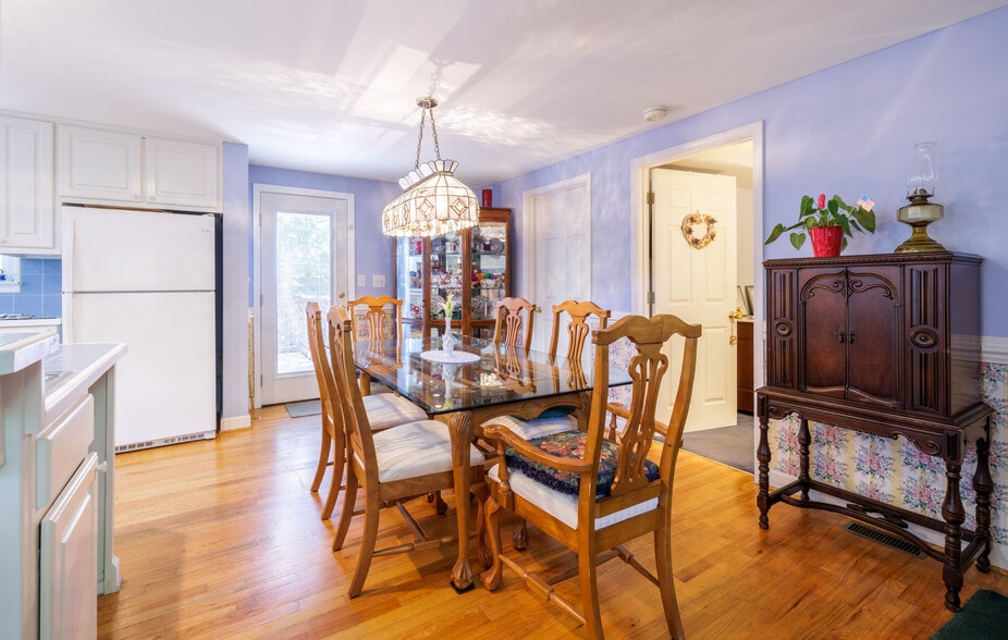 More Photos Of 129 Hiawatha Trl, Pickens Hotel For Sale